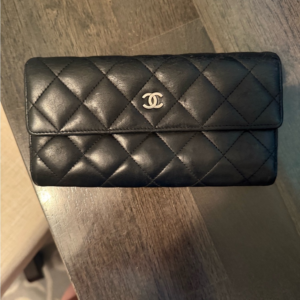 Chanel Black Quilted Leather Wallet Timeless Elegance